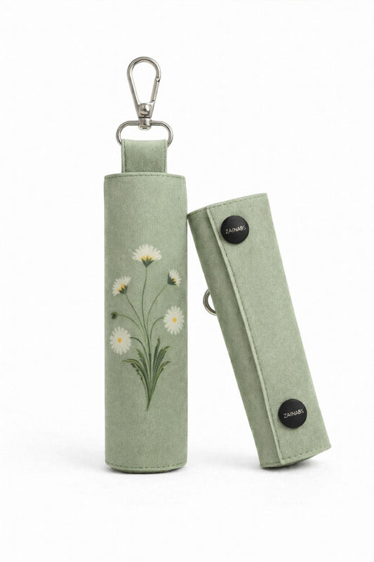 Taqbeer Daisy Portable Prayer Mat – Ebru Collection